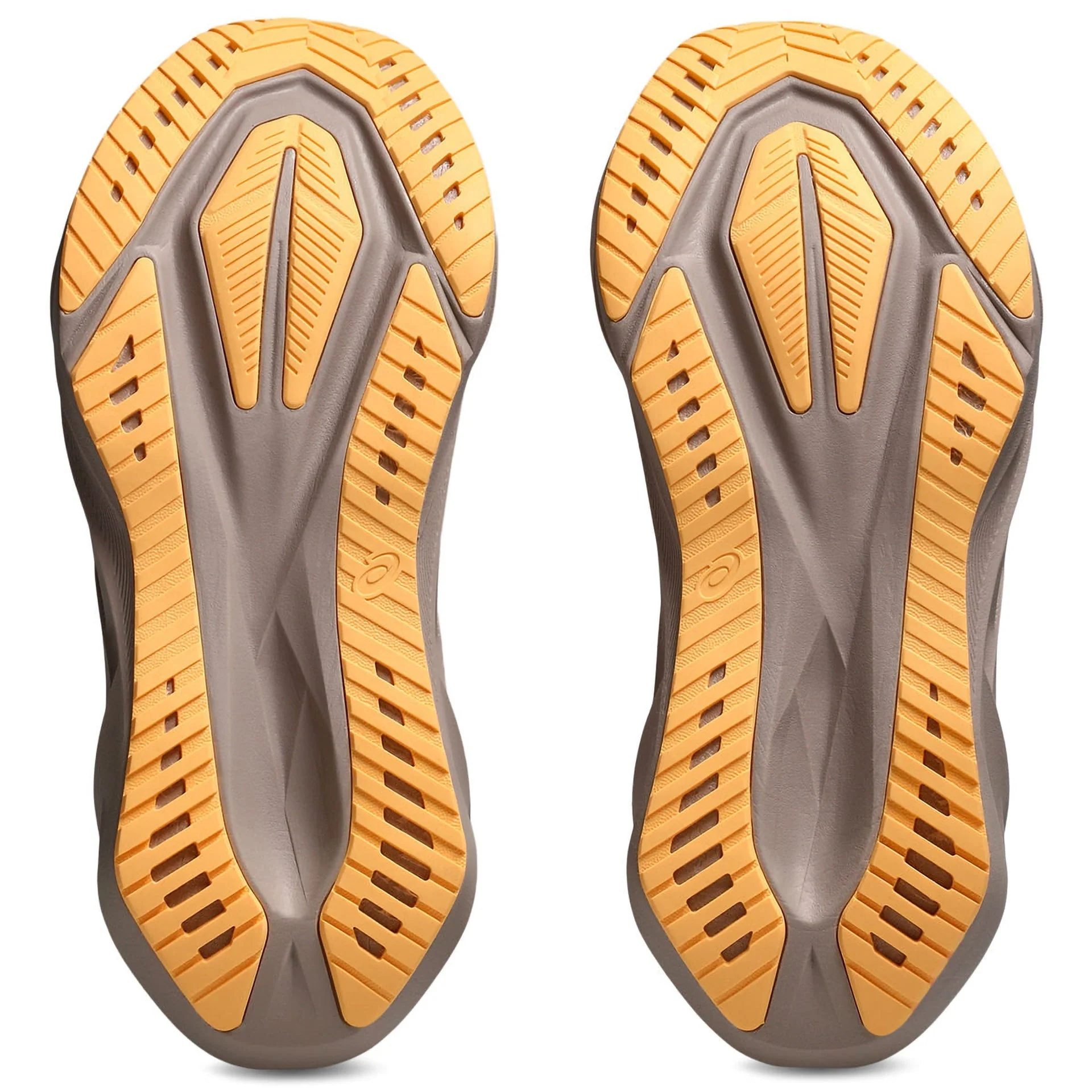 ASICS Novablast 5 - Image 6