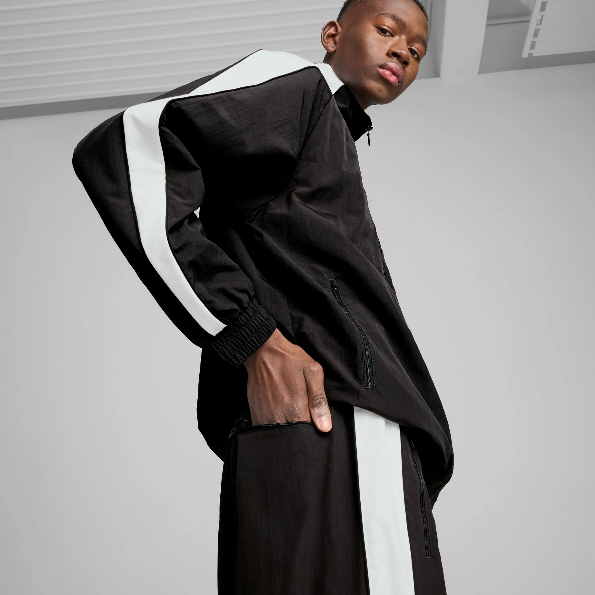 T7 Oversized Track Pants Unisex - Image 2