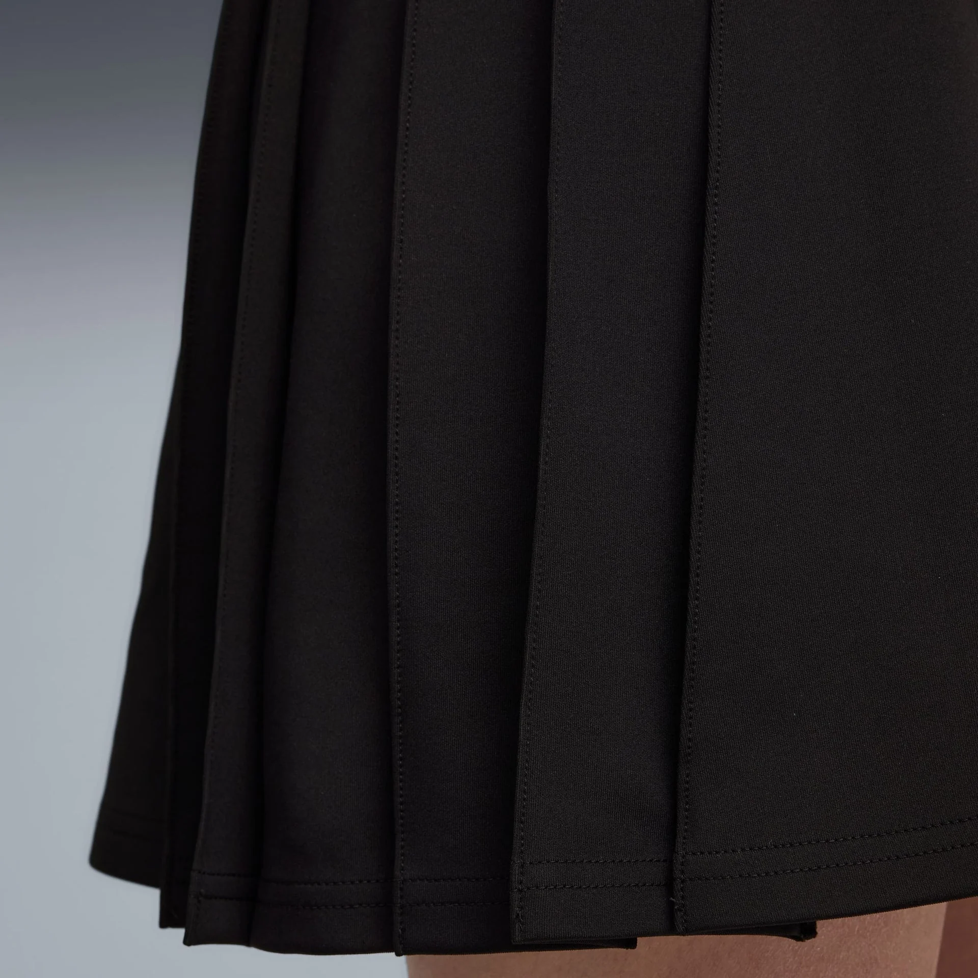 Wardrobe Essentials Pleated Skirt Women - Image 7