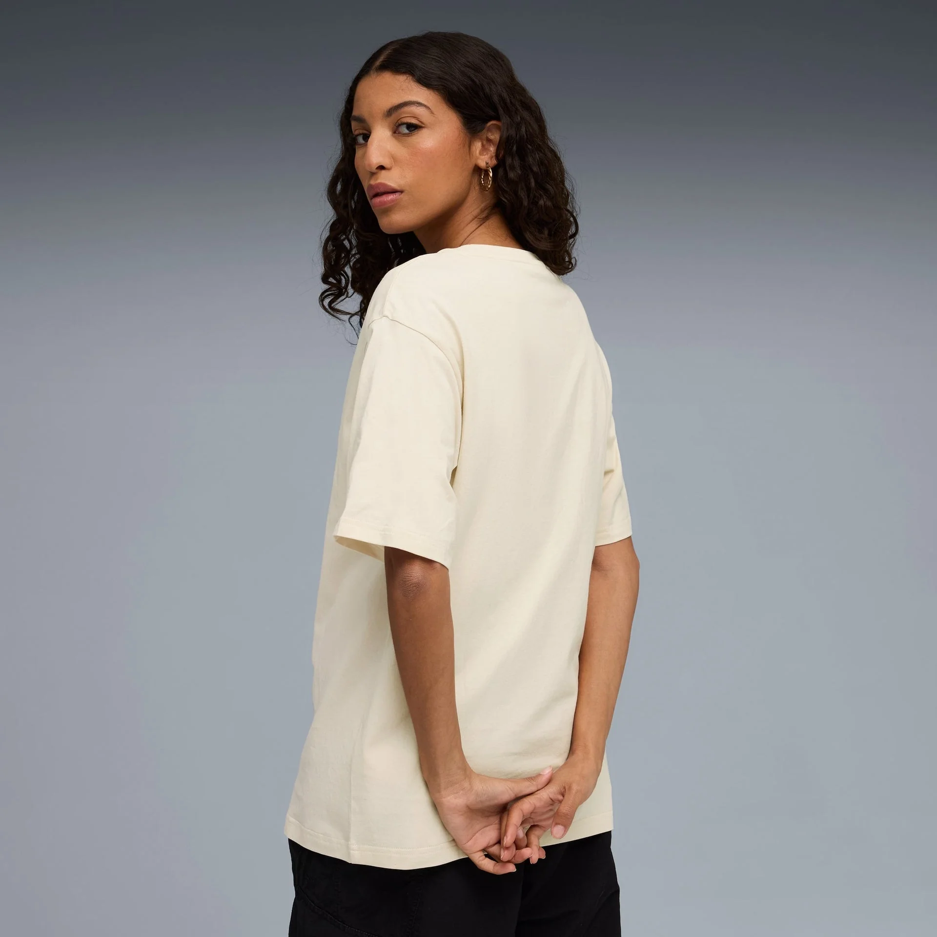 Graphic PUMA Fest Relaxed Tee Women - Image 4