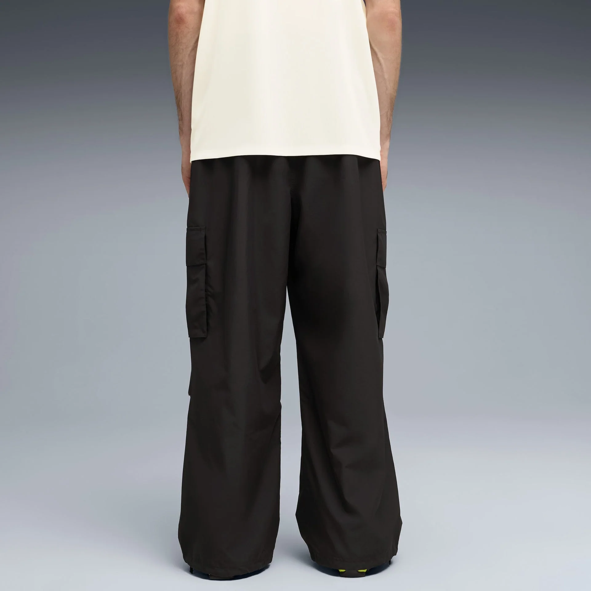 FUTURE.PUMA.ARCHIVE Extreme Cargo Pants Unisex - Image 4