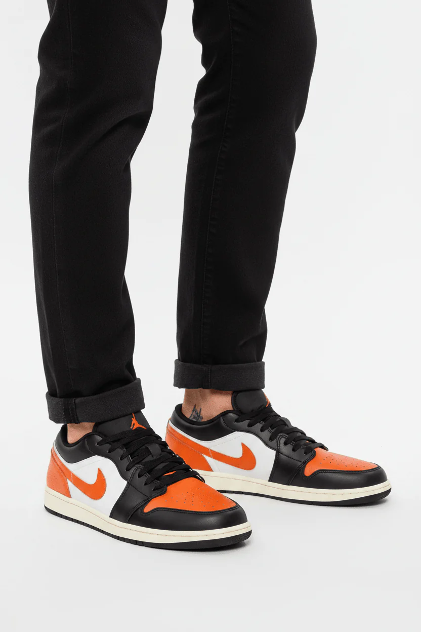 NIKE Air Jordan 1 Low Men's Shoes - Image 2
