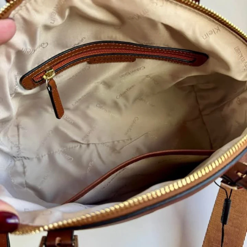 CAKVIN KLEIN Women's  SIGNATURE TOTE CB91 - Image 4