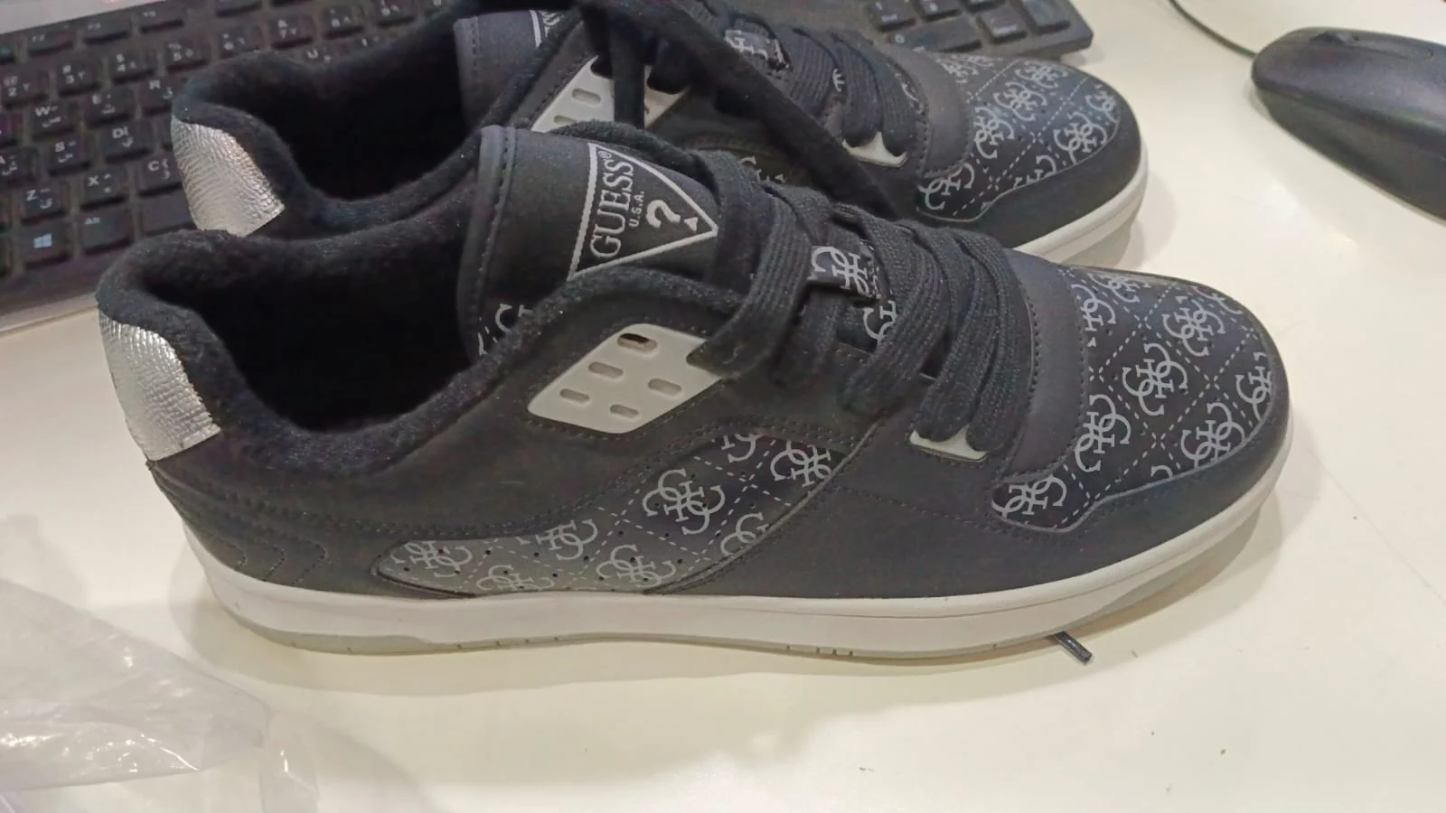 Guess Men's Mid-Logo SHOES GUM148