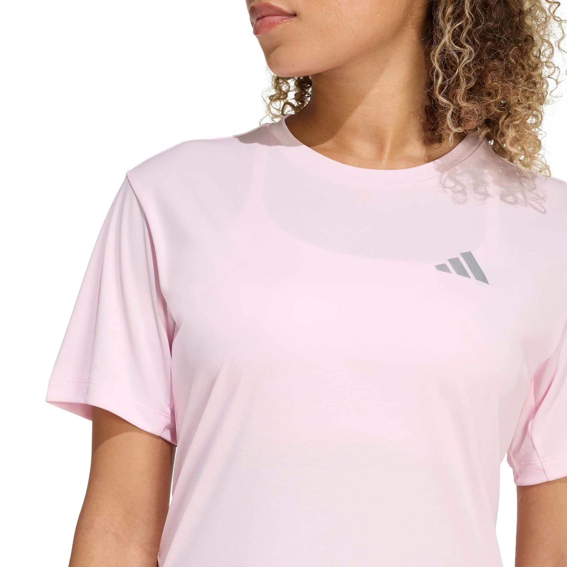adi365 Running Essentials T-shirt - Image 5