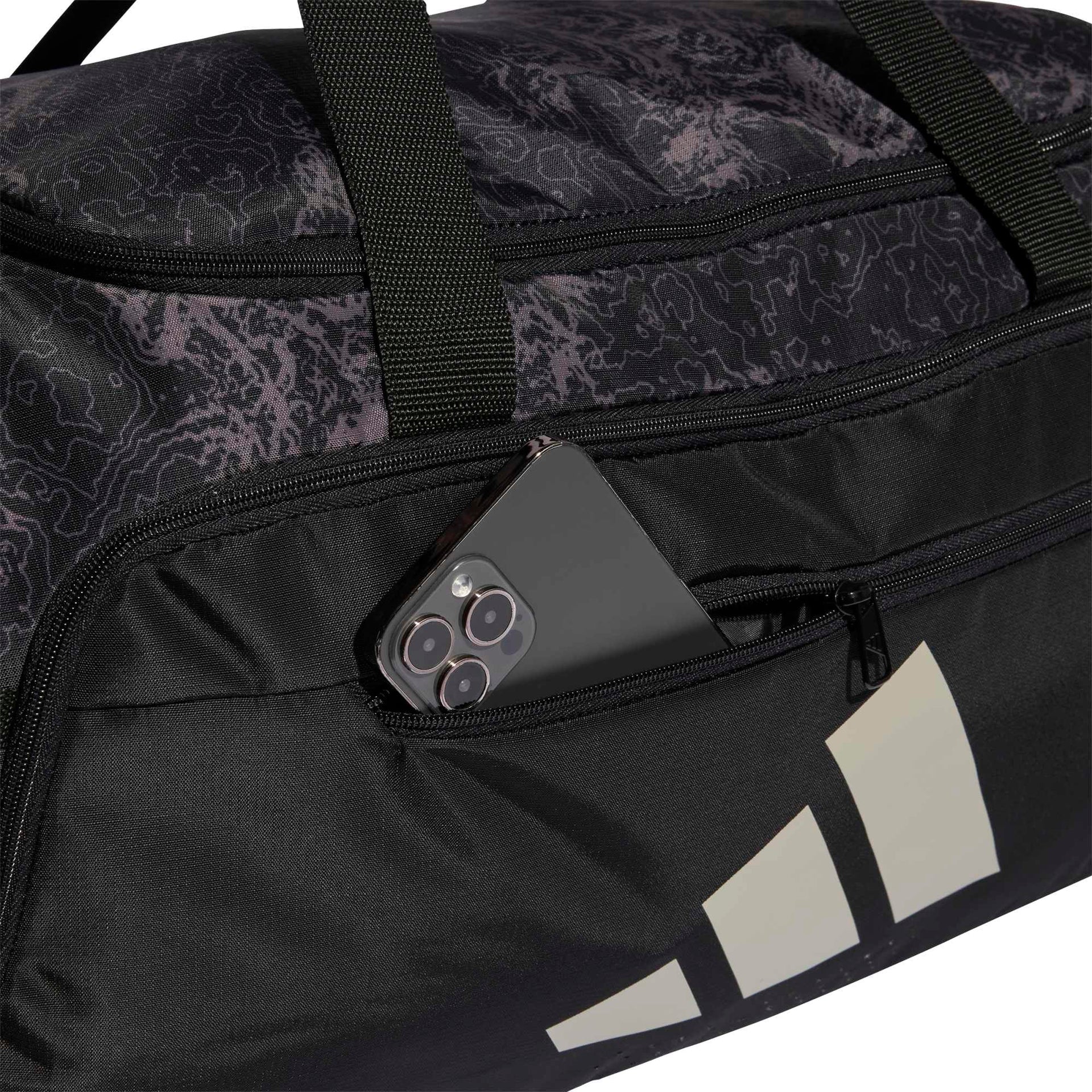 TRAINING DEFENDER GRAPHIC DUFFLE BAG MEDIUM - Image 5