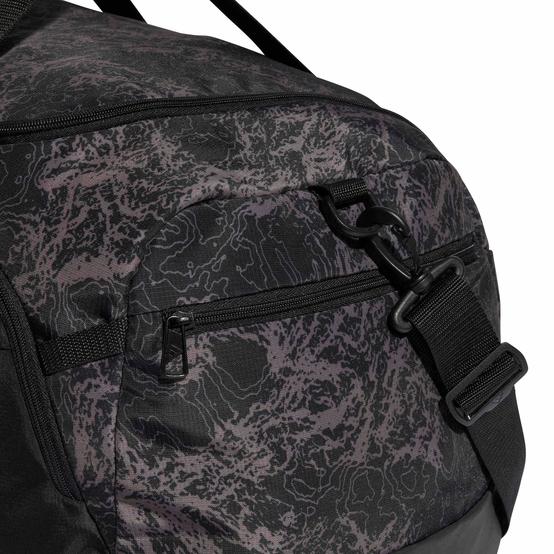 TRAINING DEFENDER GRAPHIC DUFFLE BAG MEDIUM - Image 6