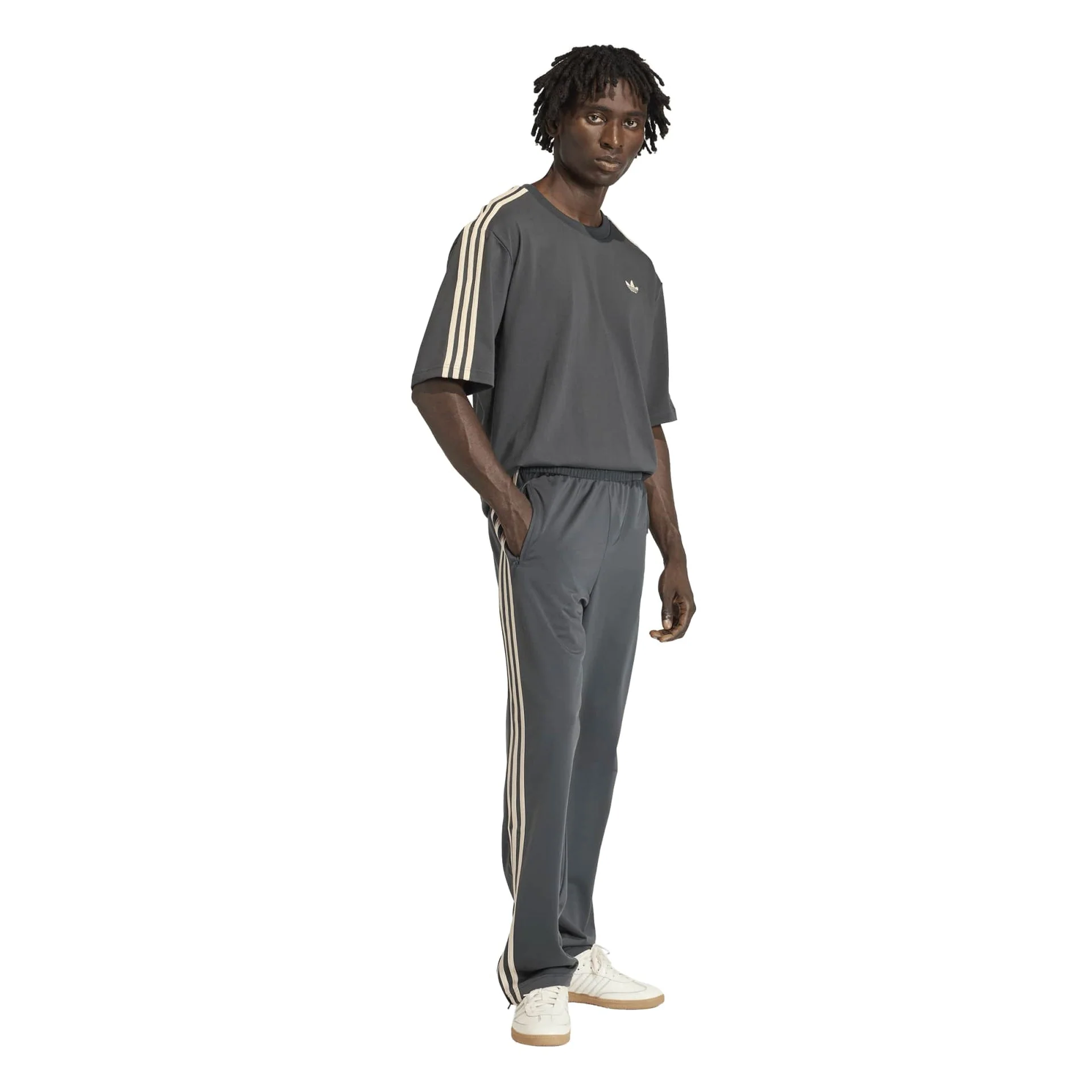 ADICOLOR 3-STRIPES OVERSIZED T-Shirt - Image 4