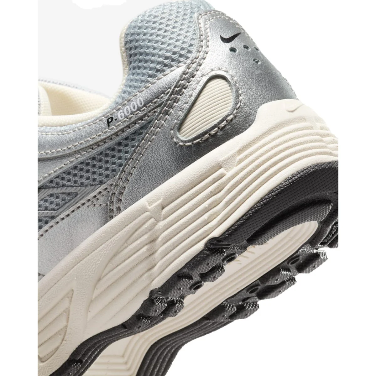NIKE Older Kids' Shoes - Image 6