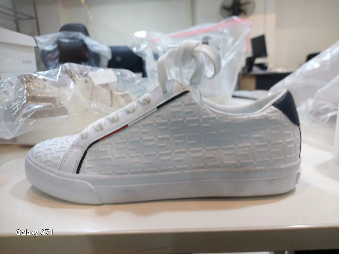 Tommy Hilfiger LENINLA-R Sneakers Women TOW182