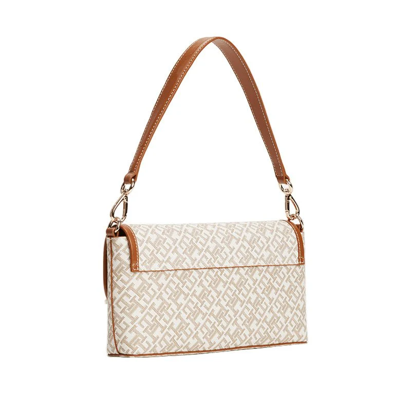 TOMMY HILFIGER MONOPLAY FLAP - Crossbody Bag TB112 - Image 4