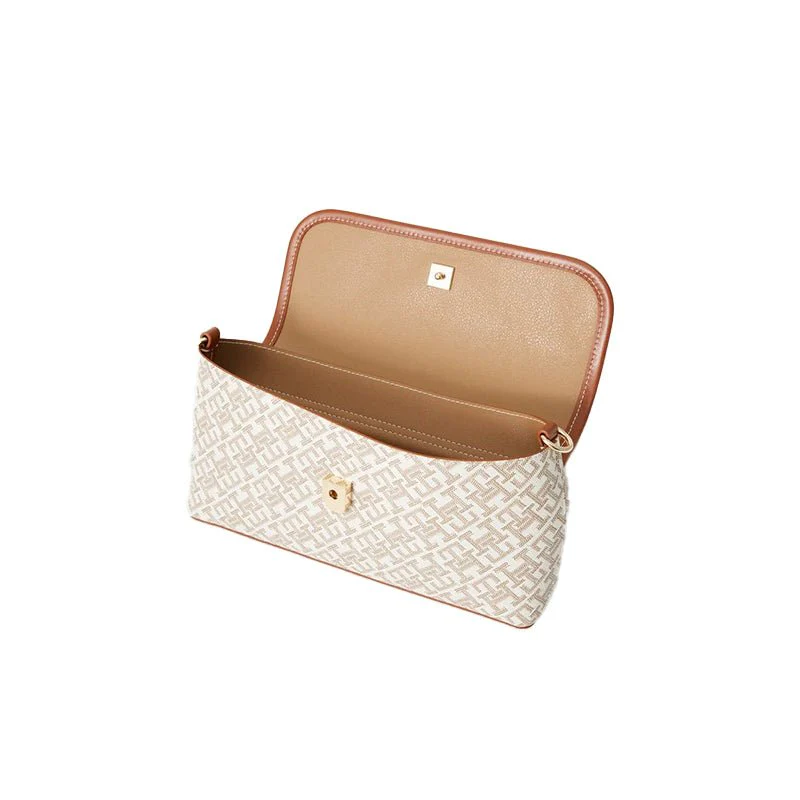 TOMMY HILFIGER MONOPLAY FLAP - Crossbody Bag TB112 - Image 6