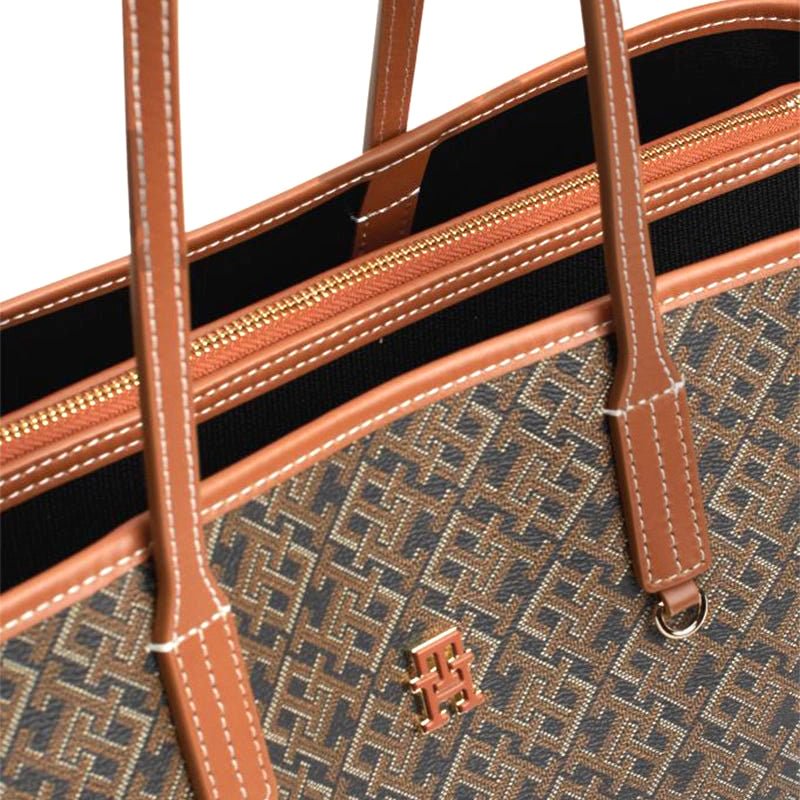TOMMY HILFIGER Monoplay Removable Laptop Pouch TB31 - Image 4