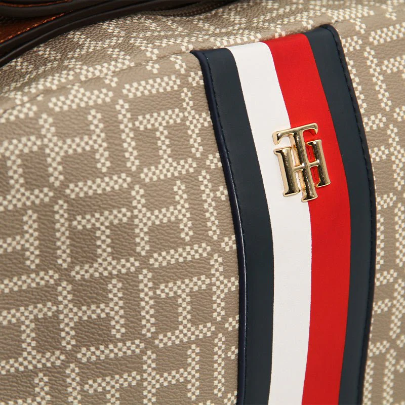 TOMMY HILFIGER  Poppy Corp Backpack-BEIGE- TB24 - Image 6