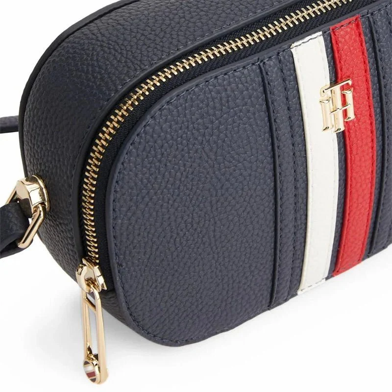 TOMMY HILFIGER TH Element Camera Bag TB26 - Image 5