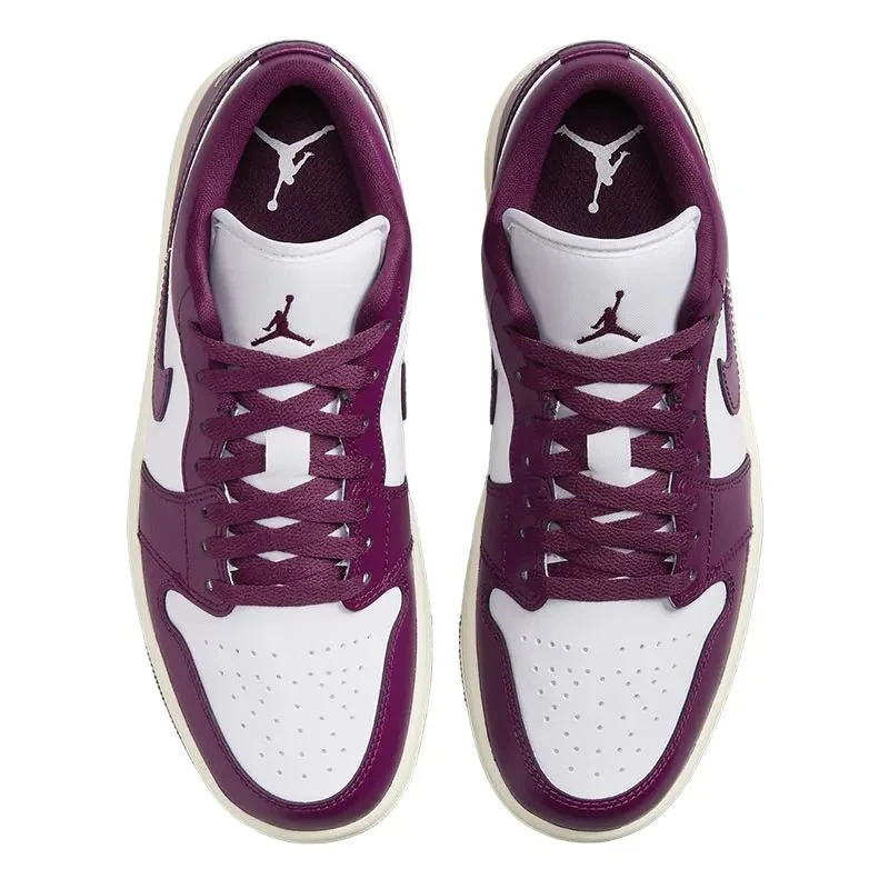 NIKE WMNS AIR JORDAN 1 LOW - Image 3